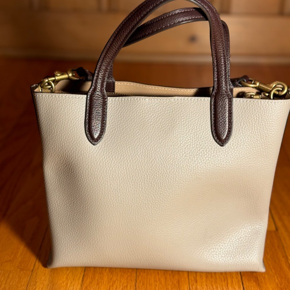 Coach Willow Tote - Picture 4 of 13